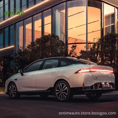 Afferratura ecologica rapida nuova energia Veicolo elettrico a quattro ruote P5 Serie 550 km Batteria durevole